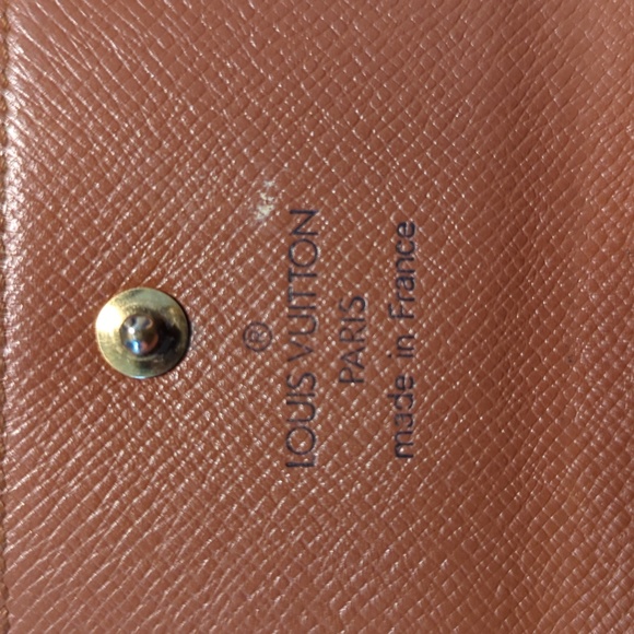 Louis Vuitton Monogram Compact Elise Wallet - Picture 8 of 15